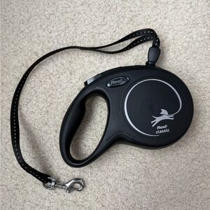 Flexi Classic Nylon Tape Retractable Dog Leash, Black, Large: 16-ft long